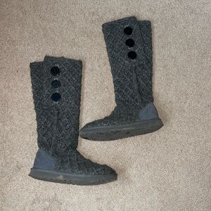 Knitted UGGs